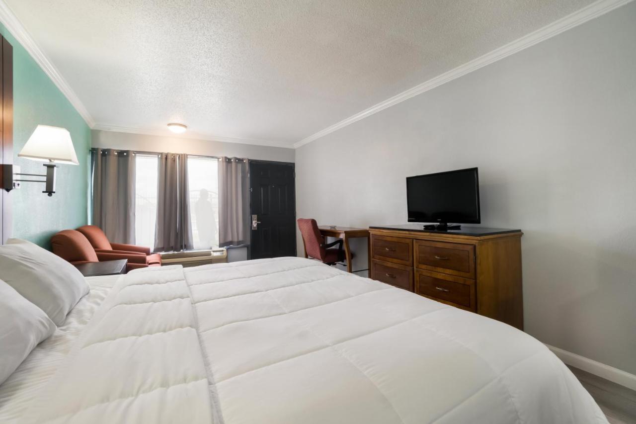 Americas Best Value Inn And Suites Blytheville By Sonesta Eksteriør billede